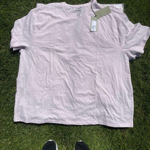 Good fellow T-Shirt in Size 4X. Color is Orchid Mist NWT XXXXL - Picture 2 of 5